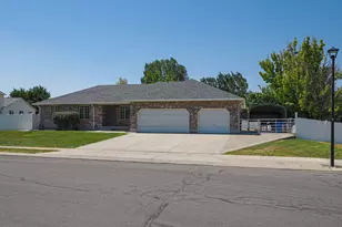 12142 S 3300 W, Riverton, UT 84065 - Photo 2
