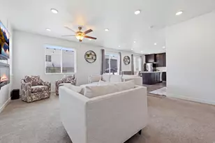 789 W Wickham Dr, Murray, UT 84123 - Photo 8