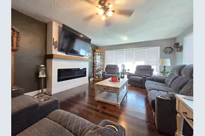 2084 N 4500 W, Plain City, UT 84404 - Photo 2
