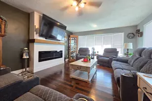 2084 N 4500 W, Plain City, UT 84404 - Photo 2