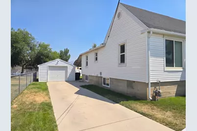 2084 N 4500 W, Plain City, UT 84404 - Photo 14