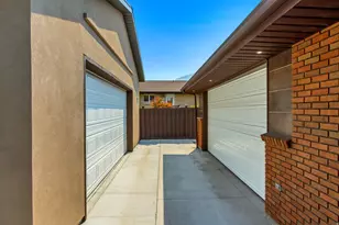 2463 E Arnett Dr, Millcreek, UT 84109 - Photo 14