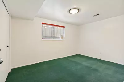 2463 E Arnett Dr, Millcreek, UT 84109 - Photo 40