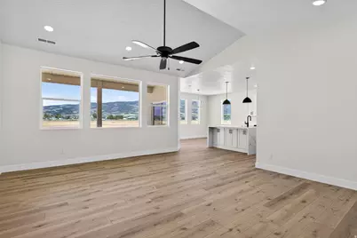 522 S Renze Adams St, Cedar City, UT 84720 - Photo 6
