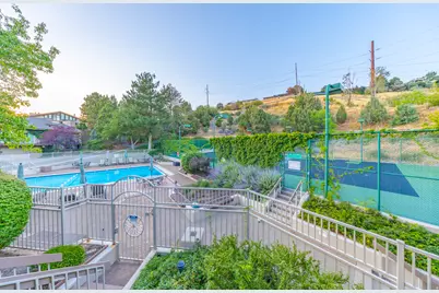822 N Grandridge Ct E, Salt Lake City, UT 84103 - Photo 46