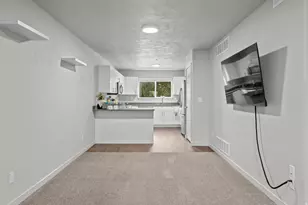 64 W 600 S, Springville, UT 84663 - Photo 4