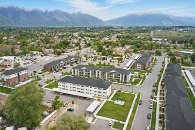 64 W 600 S #C205, Springville, UT 84663 - Photo 2