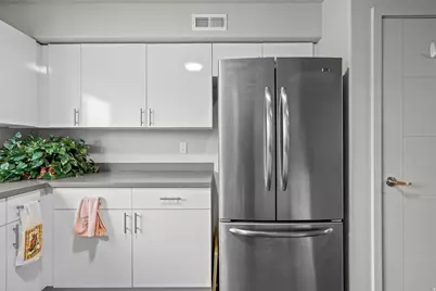 64 W 600 S #C205, Springville, UT 84663 - Photo 12