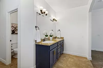 6856 W Windy Ridge Dr, Herriman, UT 84096 - Photo 28