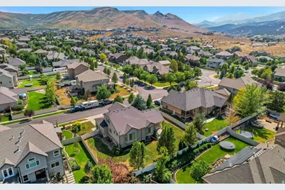 6856 W Windy Ridge Dr, Herriman, UT 84096 - Photo 72