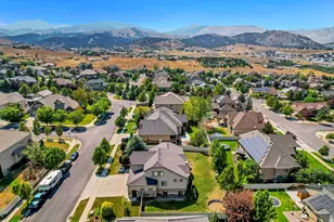 6856 W Windy Ridge Dr, Herriman, UT 84096 - Photo 72