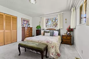 703 Emerald Dr, Bountiful, UT 84010 - Photo 16