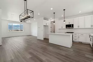 5275 N Greenfield Way, Eagle Mountain, UT 84005 - Photo 4