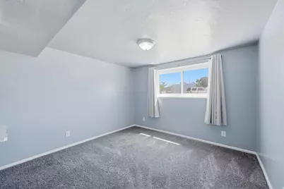 3347 S Sidney Way, Magna, UT 84044 - Photo 10