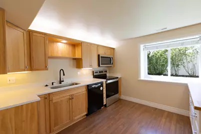 9579 N Apple Ct, Cedar Hills, UT 84062 - Photo 12