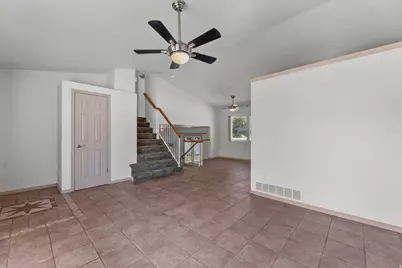 918 W 4150 S, Riverdale, UT 84405 - Photo 6