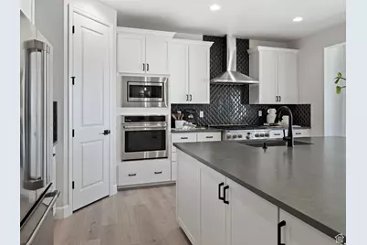 1062 S 3100 E #317, Spanish Fork, UT 84660 - Photo 4