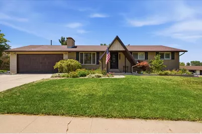 4407 S Vista Dr E, South Ogden, UT 84403 - Photo 1