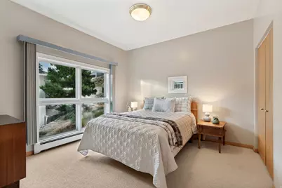 2457 S Scenic Dr, Salt Lake City, UT 84109 - Photo 36