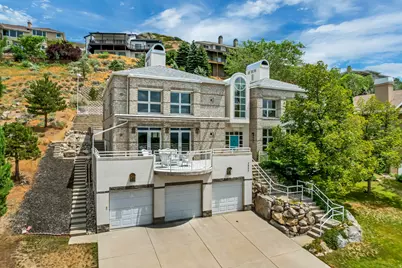 2457 S Scenic Dr, Salt Lake City, UT 84109 - Photo 2