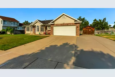 1643 Lewis and Clark Dr, Centerville, UT 84014 - Photo 4