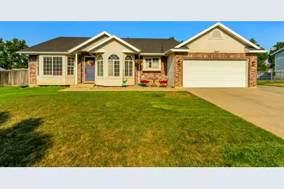 1643 Lewis and Clark Dr, Centerville, UT 84014 - Photo 2
