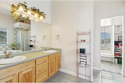 11912 S 2160 W, Riverton, UT 84065 - Photo 20