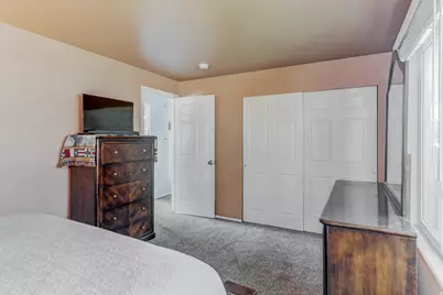 834 E Silver Shadows Dr, Murray, UT 84107 - Photo 10