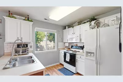 858 E 760 N, Ogden, UT 84404 - Photo 16