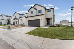6632 S Glade Dr, West Jordan, UT 84081 - Photo 2