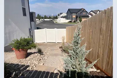 655 E Oliver Rd, Tooele, UT 84074 - Photo 20