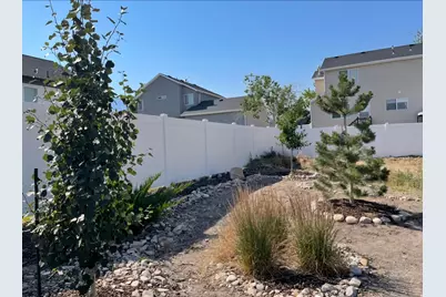655 E Oliver Rd, Tooele, UT 84074 - Photo 18