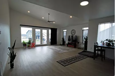 655 E Oliver Rd, Tooele, UT 84074 - Photo 4