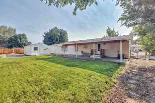 70 S 300 E, Elsinore, UT 84724 - Photo 42