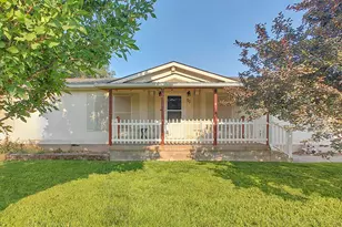 70 S 300 E, Elsinore, UT 84724 - Photo 2