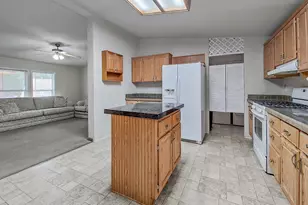 70 S 300 E, Elsinore, UT 84724 - Photo 16