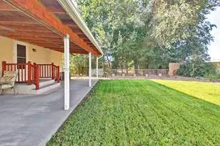 70 S 300 E, Elsinore, UT 84724 - Photo 40