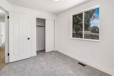 5504 W Ticklegrass Rd S, West Jordan, UT 84081 - Photo 10