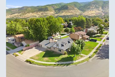 642 W Applewood Dr N, Centerville, UT 84014 - Photo 30