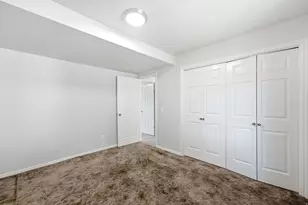 642 W Applewood Dr N, Centerville, UT 84014 - Photo 14