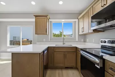 142 S 350 W, Clearfield, UT 84015 - Photo 12