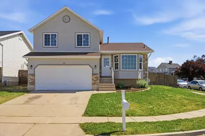 142 S 350 W, Clearfield, UT 84015 - Photo 2