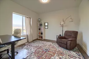 7958 N Bristlecone Rd W, Eagle Mountain, UT 84005 - Photo 4