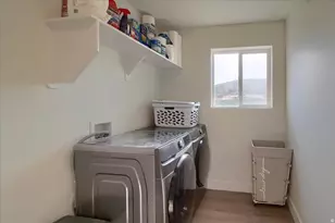 7958 N Bristlecone Rd W, Eagle Mountain, UT 84005 - Photo 14