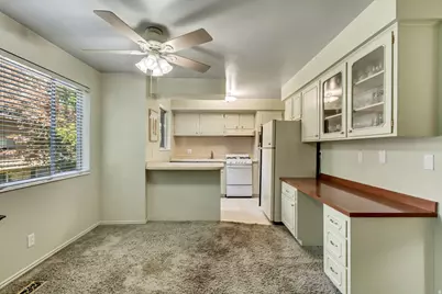 2220 E Murray Holladay Rd S #223, Holladay, UT 84117 - Photo 6