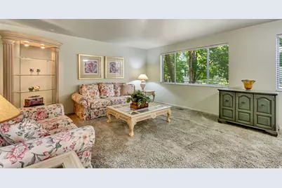 2220 E Murray Holladay Rd S #223, Holladay, UT 84117 - Photo 8