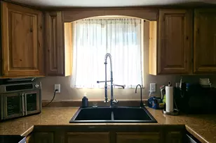 6051 S 2900 W, Roy, UT 84067 - Photo 6