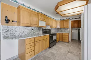 53 S 350 E, Orem, UT 84058 - Photo 10