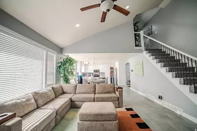 8621 S 1700 E, Sandy, UT 84093 - Photo 8