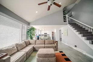 8621 S 1700 E, Sandy, UT 84093 - Photo 8